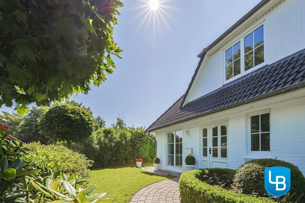 Zuwegung zum Haus 