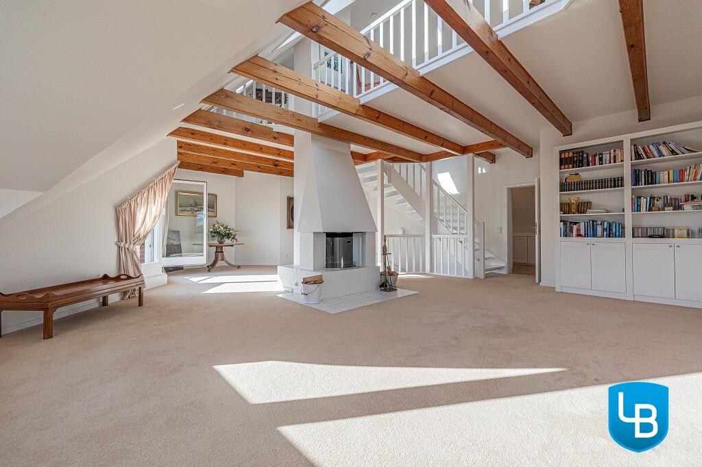 Wohnzimmer DG