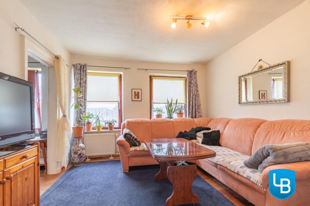 WE 1: Helles Wohnzimmer