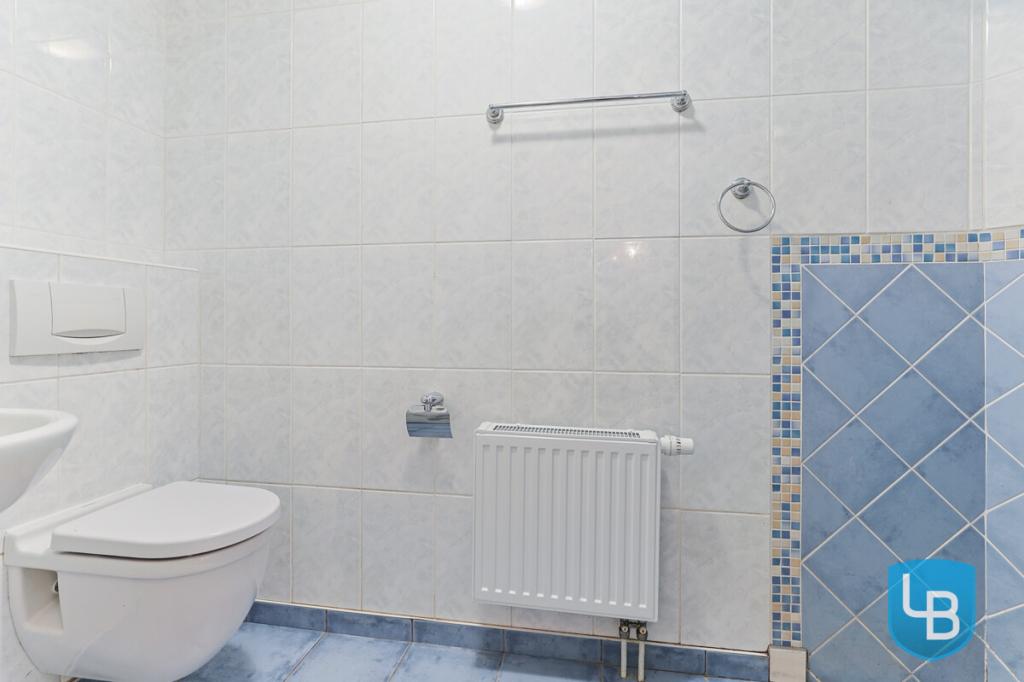Erste Reihe Nordostseekanal: Traumhafte, modernisierte 4-Zimmer-Wohnung zur Miete - Photo 5
