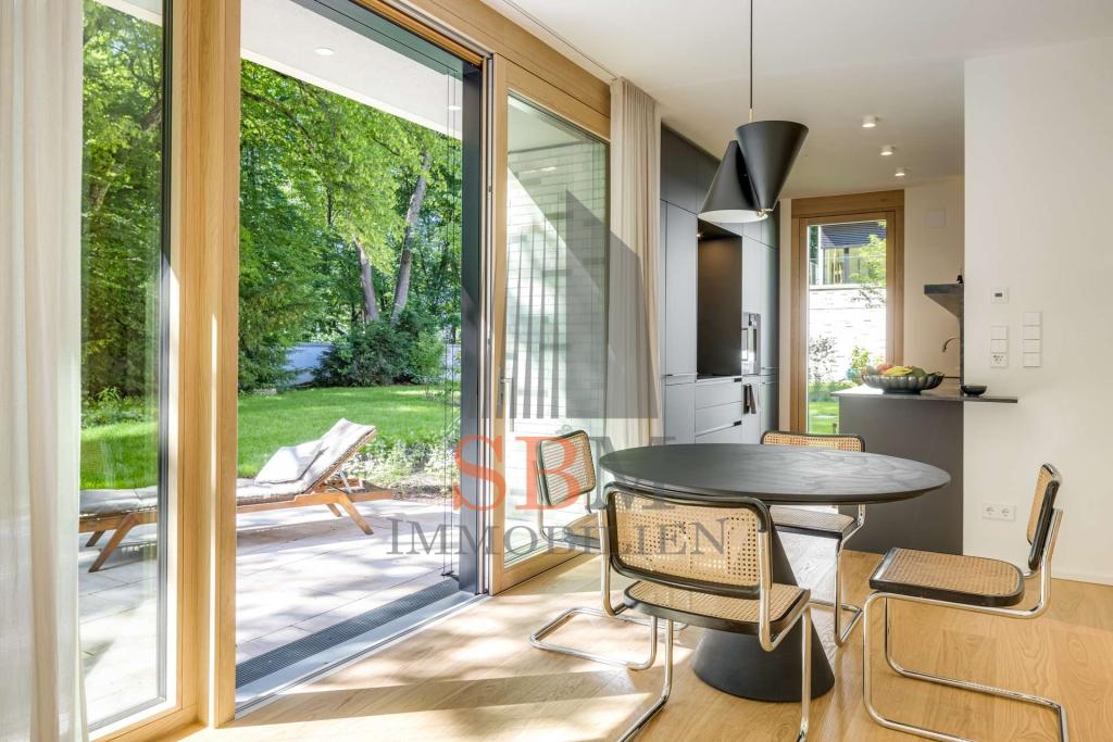 Luxury Living am Isarhochufer - Exklusive, möblierte 2-Zimmer-Wohnung in Top-Lage - Photo 2