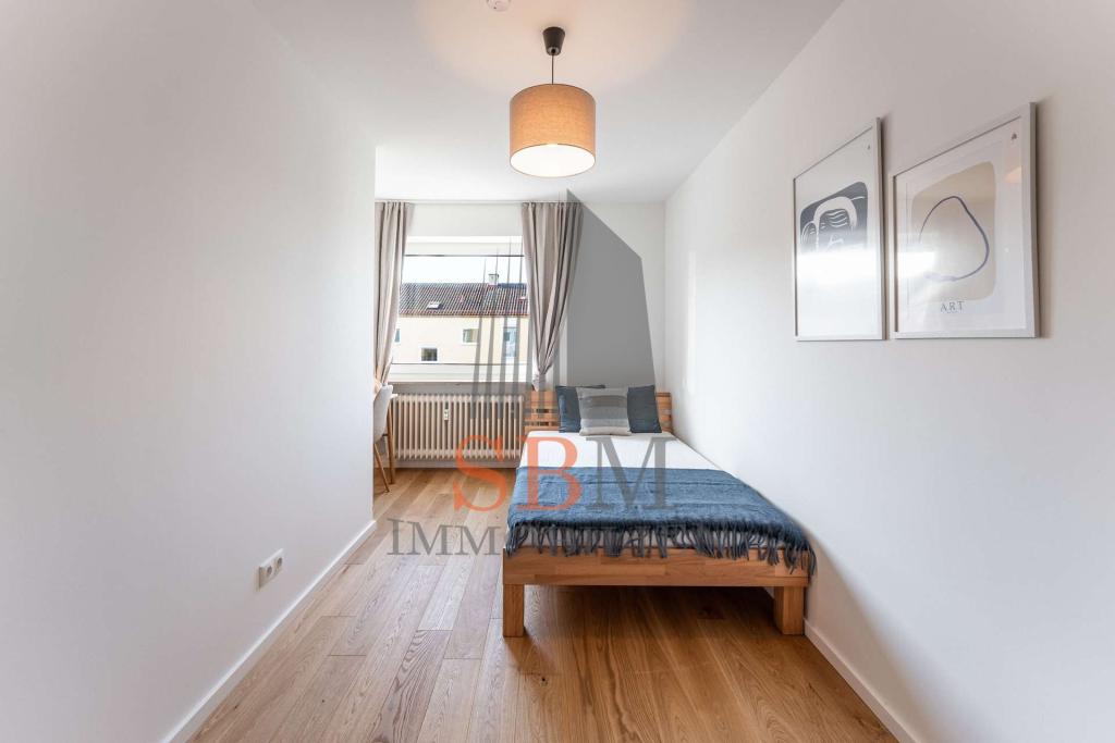 Zwei Zimmer ab sofort & ein Balkonzimmer ab Juli frei! Neue 3er-WG in Forstenried - Photo 1