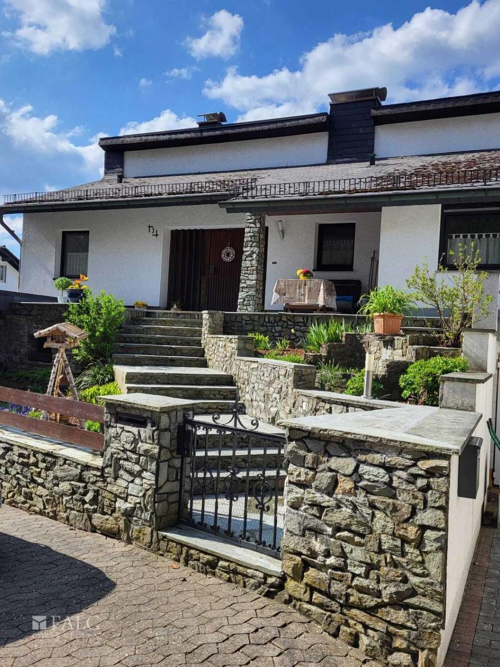 Haus+Steingarten
