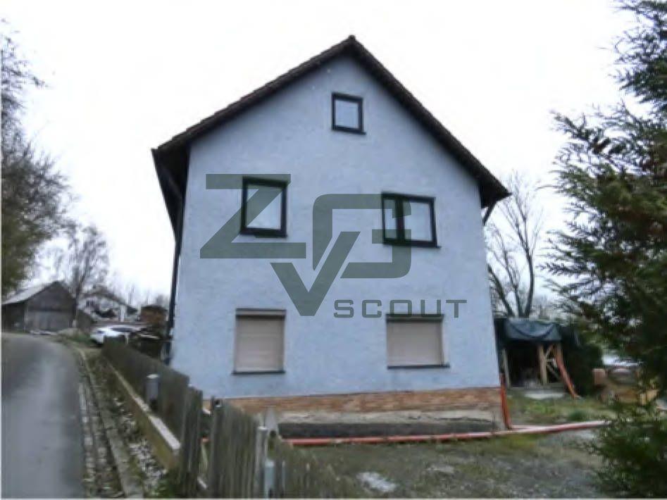 Pirk Einfamilienhaus, mit angebauter Scheune in Pirk - Wohnglück.de