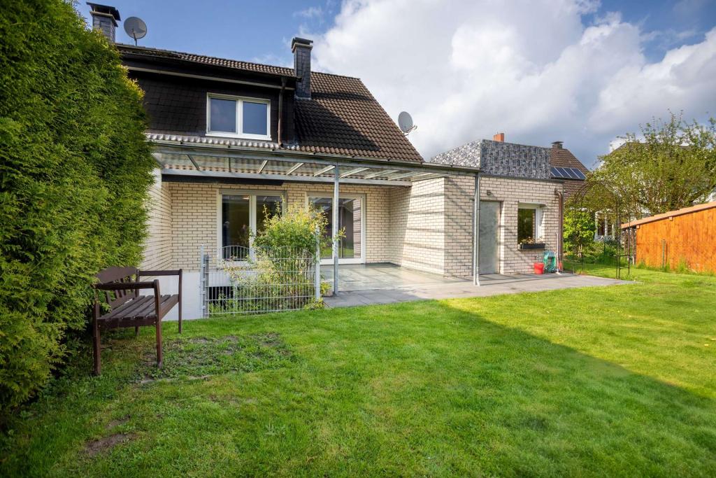 Außenansichten Garten