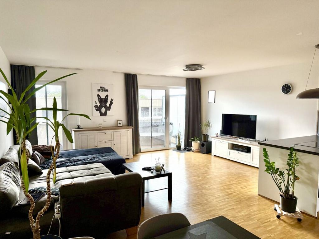 Schöne 2-Zimmer Wohnung mit Balkon - Zentrumsnahe Lage in Vöhringen - Photo 2