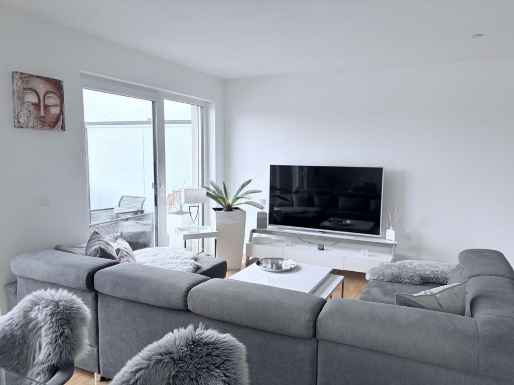 3-Zimmer Mietwohnung mit sonniger Terrasse und Tiefgaragenstellplatz in zentraler Lage von Vöhringen - Foto 3