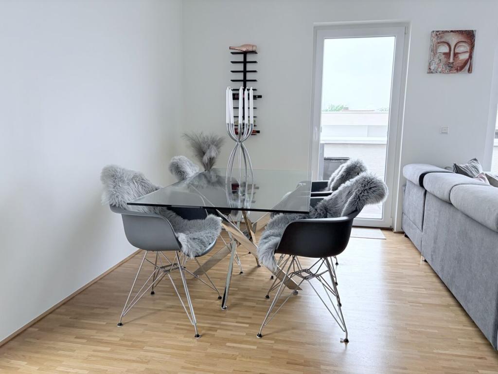 3-Zimmer Mietwohnung mit sonniger Terrasse und Tiefgaragenstellplatz in zentraler Lage von Vöhringen - Foto 4