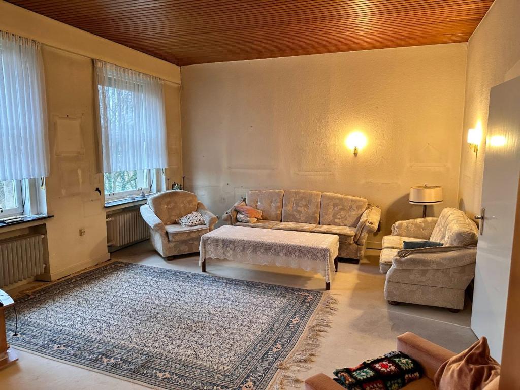 Blick ins Wohnzimmer