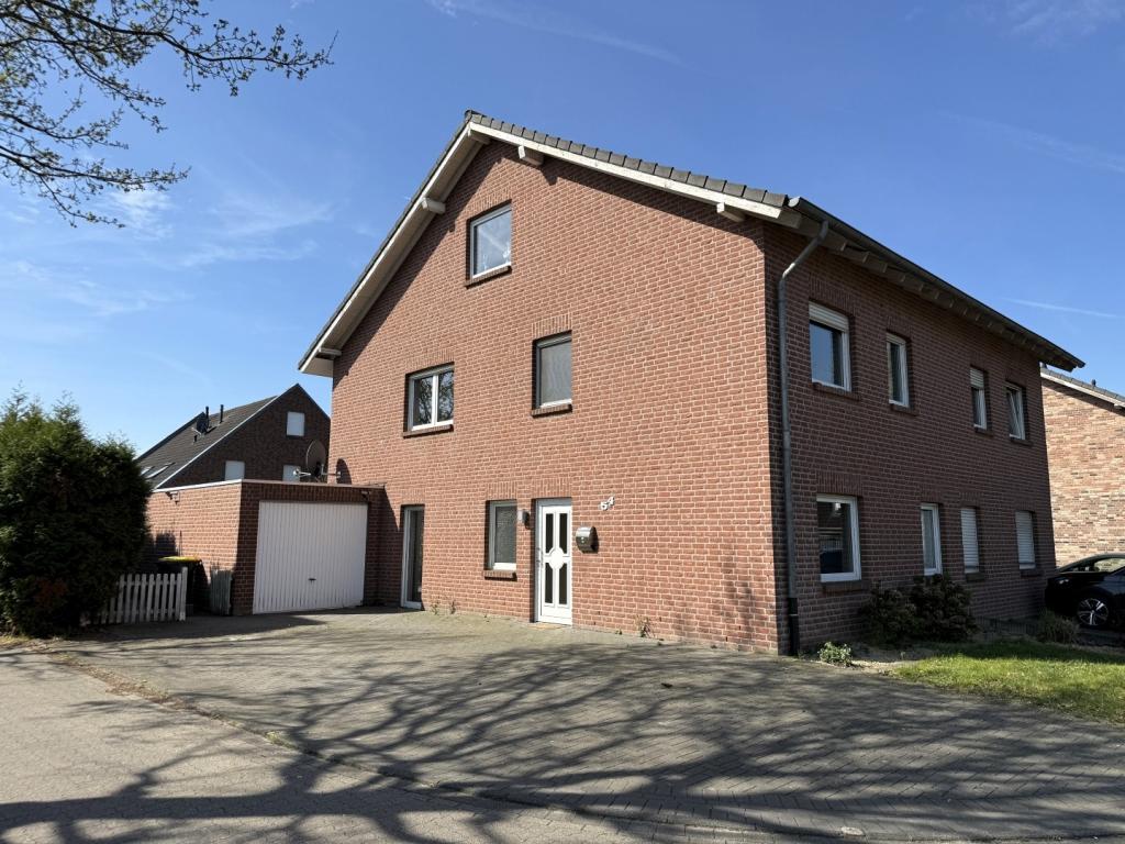 Straßenansicht