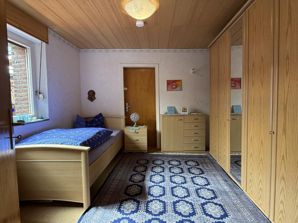 12 Schlafzimmer Erdgeschoss