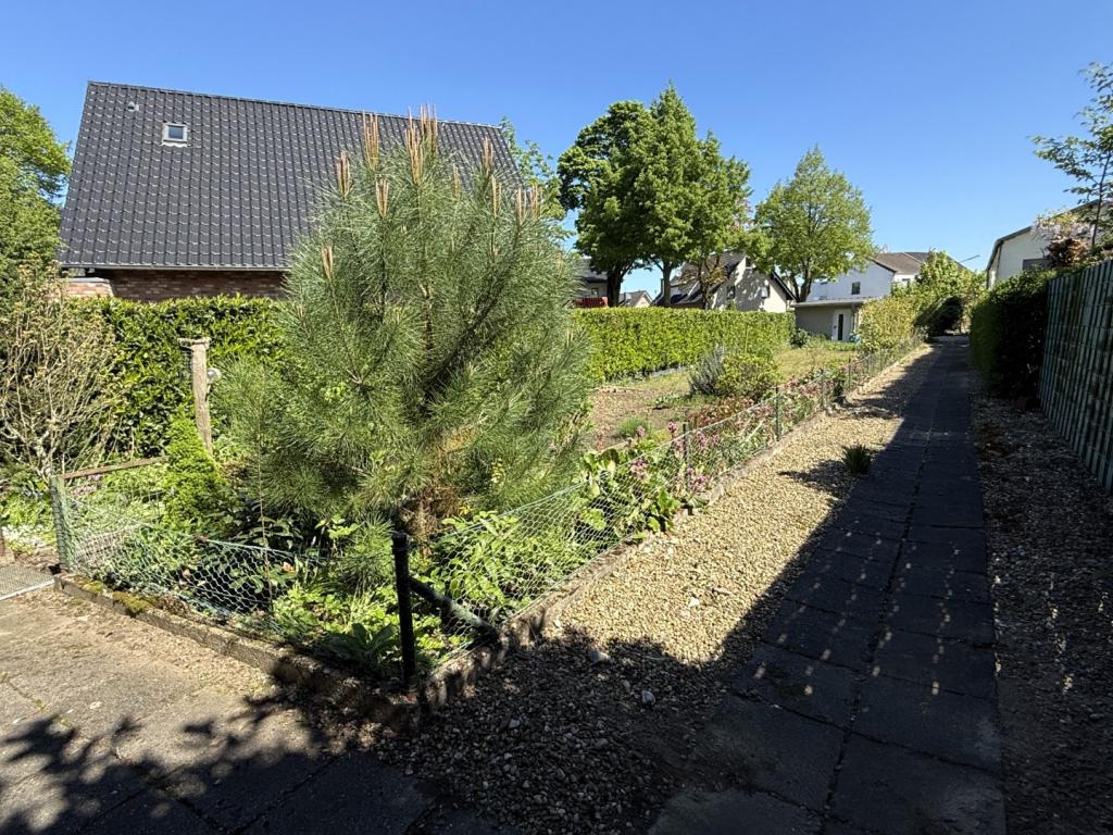 2a Garten vorne Ansicht 2