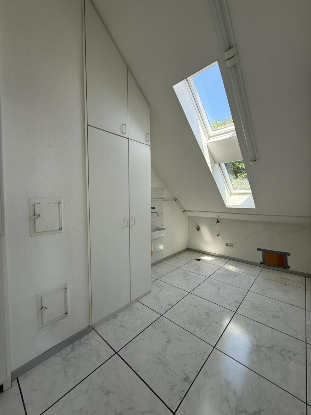 16 Hauswirtschaftsraum