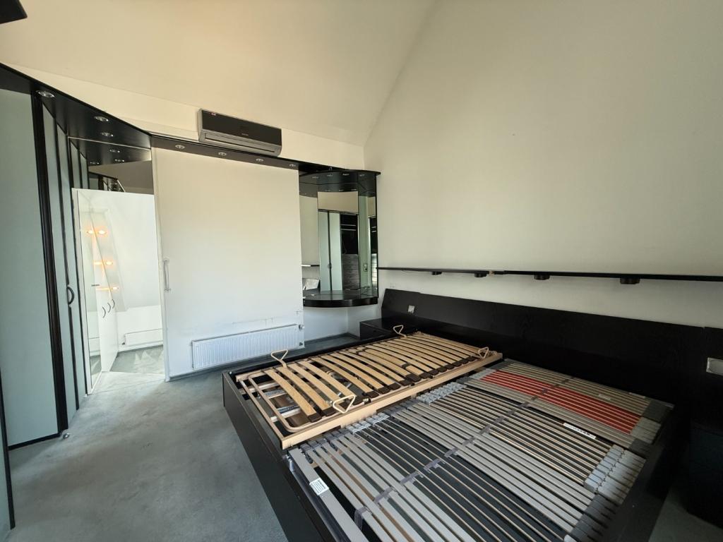 10 Schlafzimmer Ansicht 2