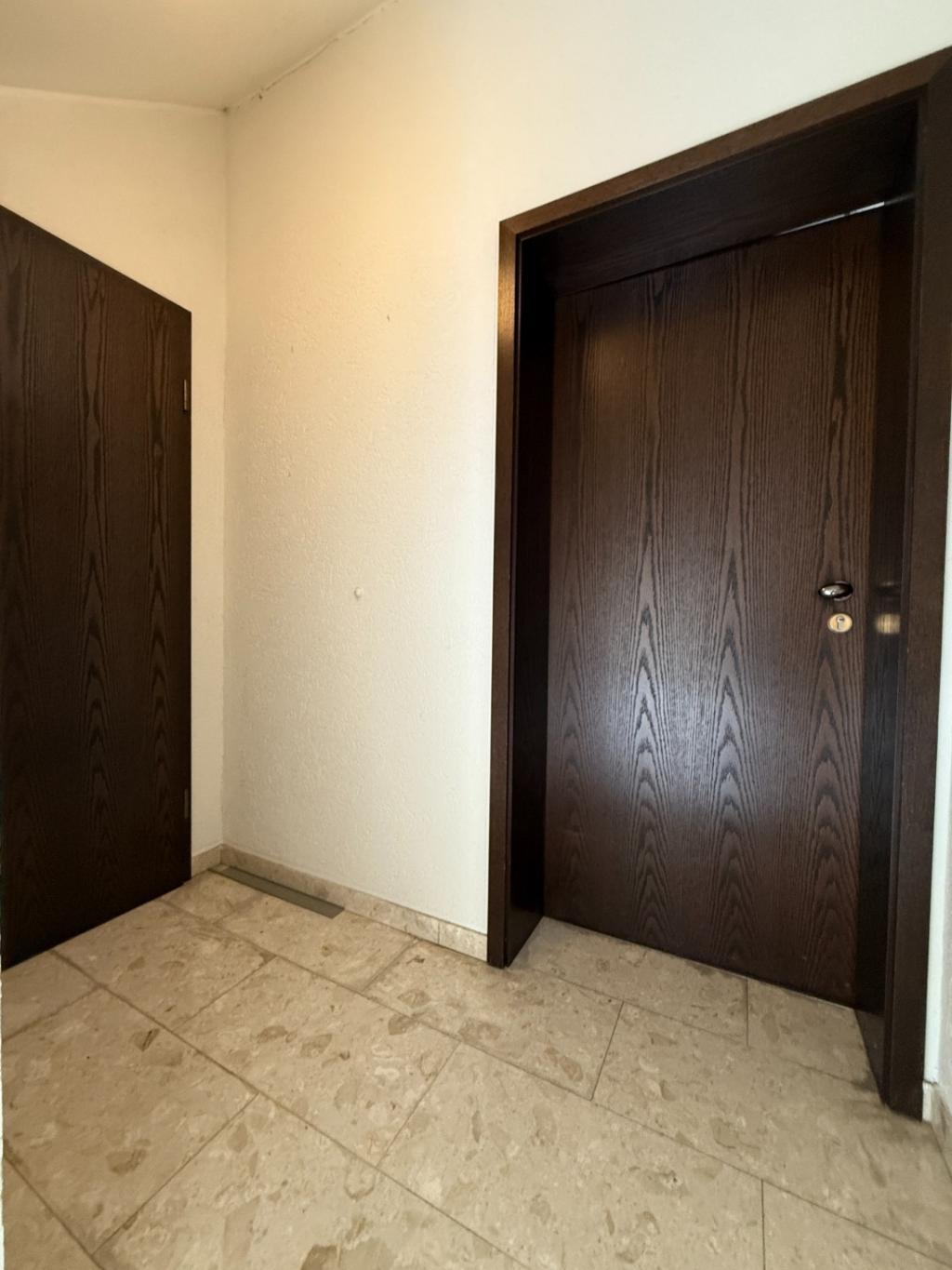 24 Eingang Spitzboden