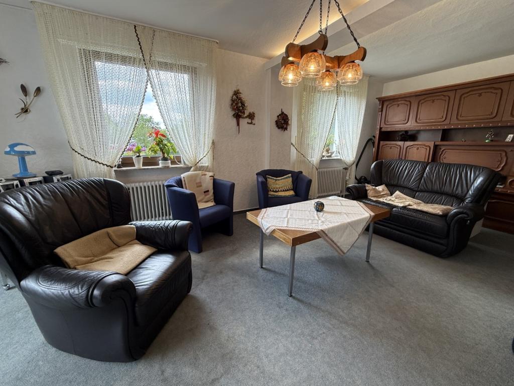 12 Wohnzimmer
