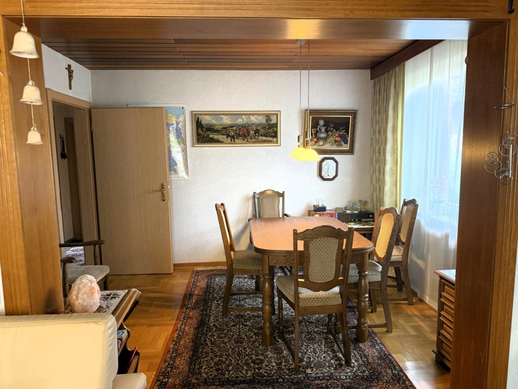 11 Esszimmer