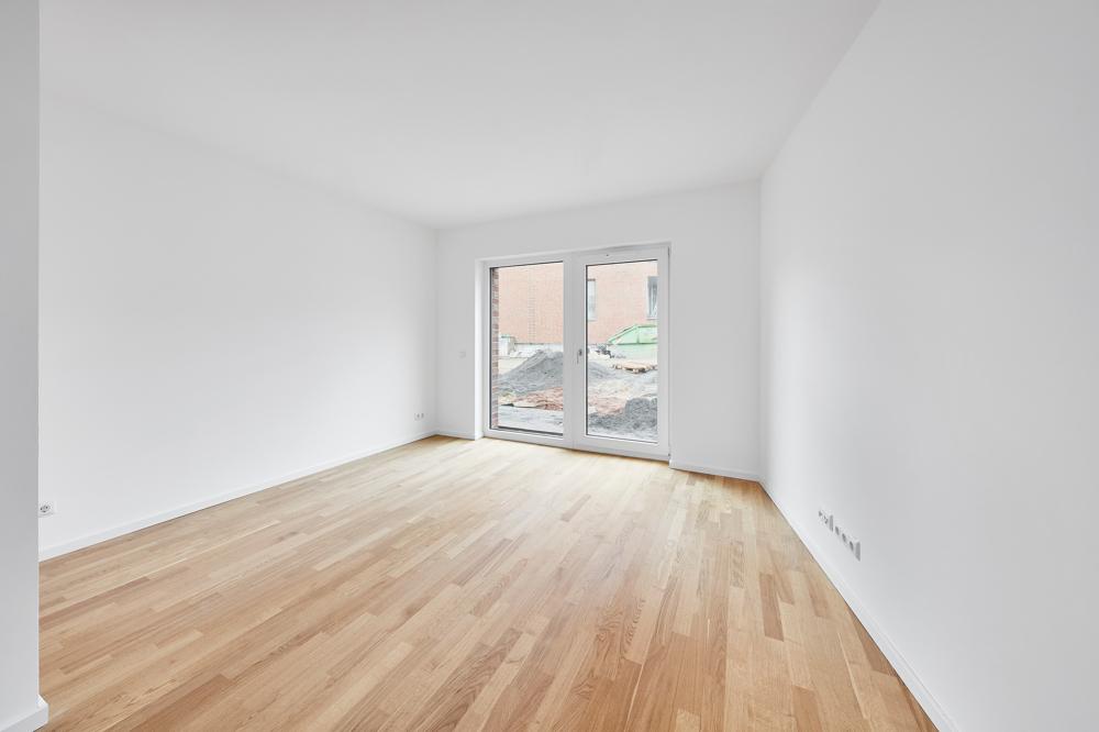 Wohnbereich mit Zugang Gartenterrasse