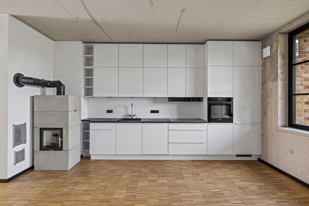 Impressionen: Wohnung 4 - Küche und Kamin