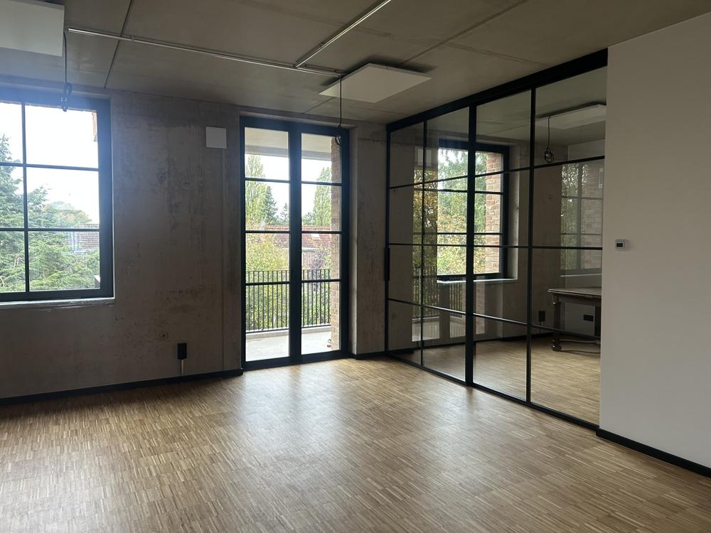 Design Lofts - viertes Zimmer mit Lofttür