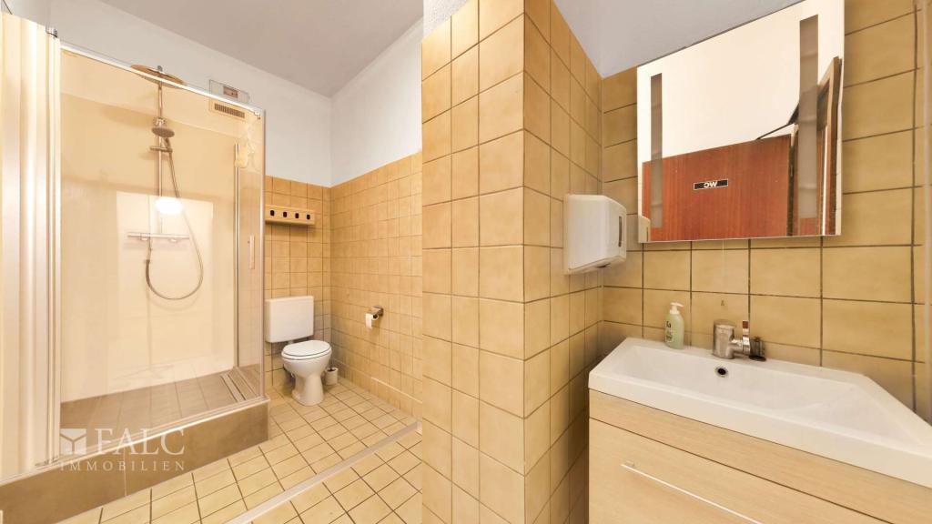 Großzügige 130 m² Erdgeschosswohnung in zentraler Lage von Düsseldorf-Pempelfort - Photo 2