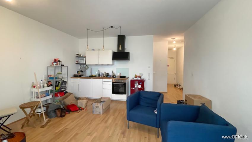 Wohnzimmer, Küche (2025)