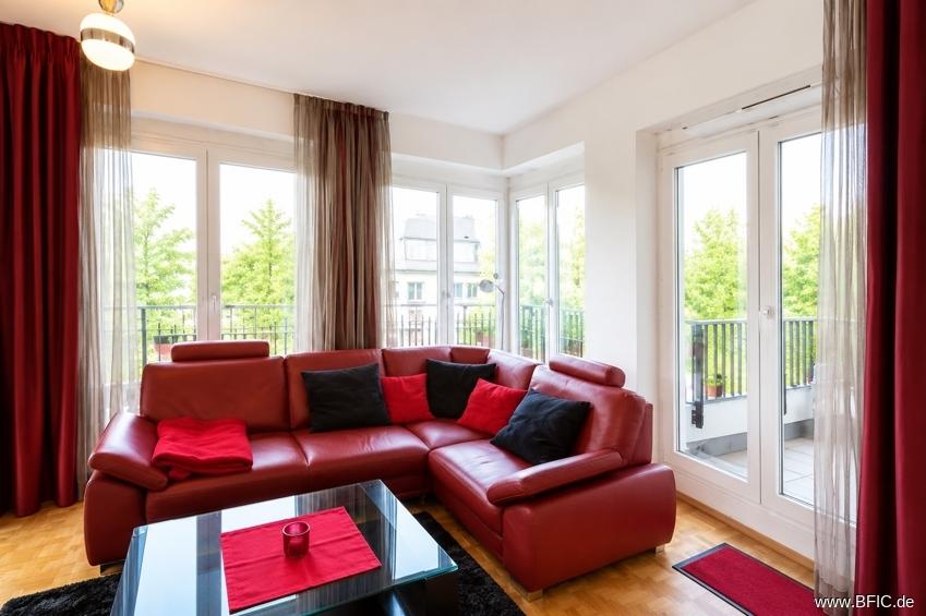 MÖBLIERTE 2-Zimmer-Neubau-Wohnung mit Balkon zu vermieten - Photo 2
