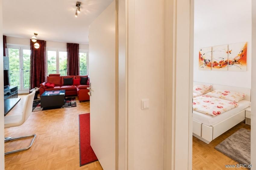 MÖBLIERTE 2-Zimmer-Neubau-Wohnung mit Balkon zu vermieten - Photo 4