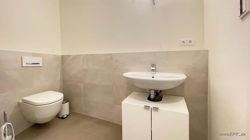 Wannenbad, WC