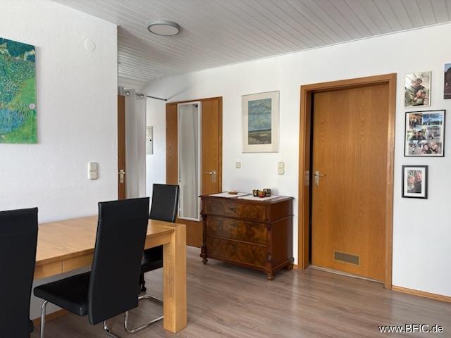 gemütliche Dachgeschoss-Wohnung in Emmering - Photo 3