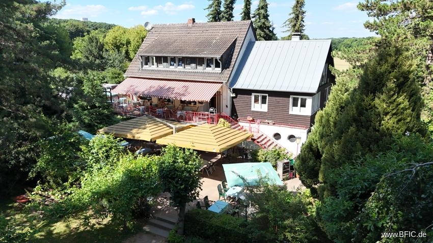 Café mit Betreiberwohnung