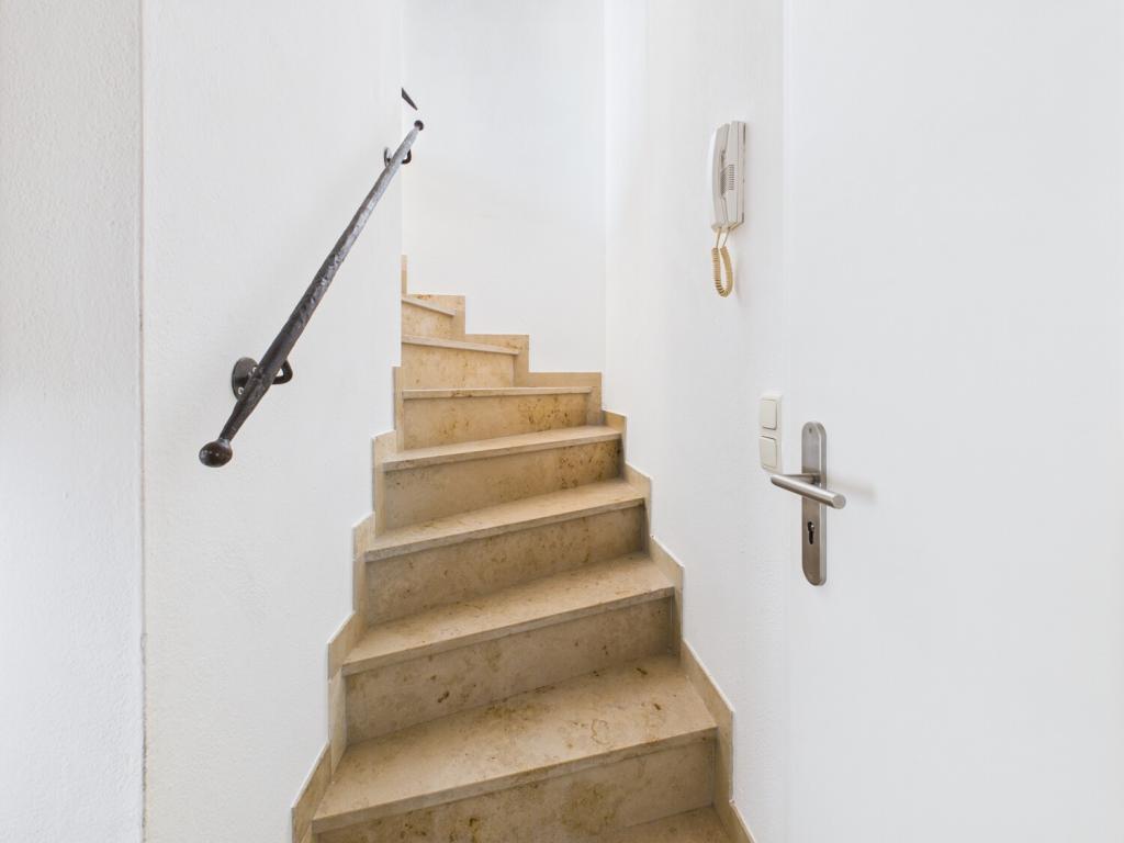 Treppen innerhalb der Wohnung