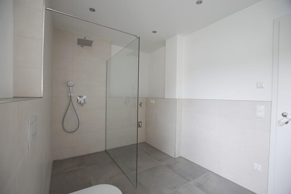 Soweit das Auge reicht! Attraktive Penthouse-Wohnung in zentraler Stadtlage Landshuts! - Photo 4