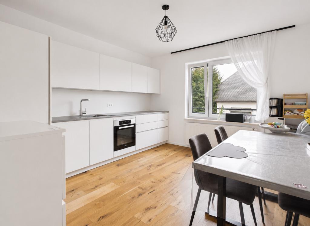 Außergewöhnlich schön! Helle 3-Zimmer-Wohnung mit Süd-West-Balkon in Ergolding - Photo 4