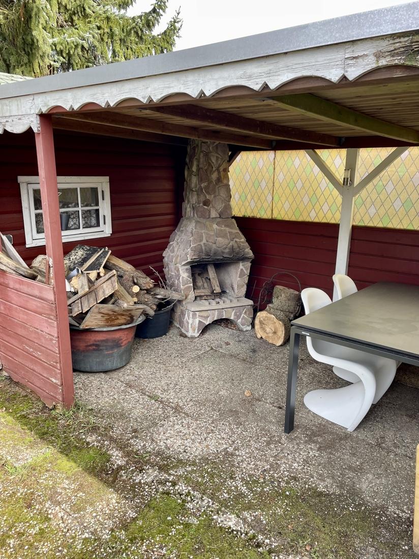Gartenhaus Veranda mit Außenkamin