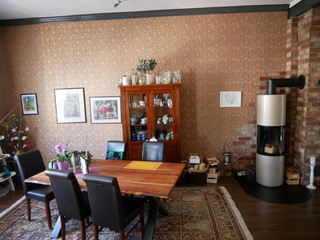 Essbereich mit Kaminofen 2. OG