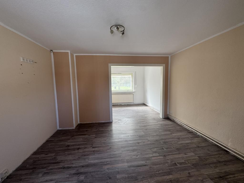 Wohnzimmer o. Wohn/Esszimmer
