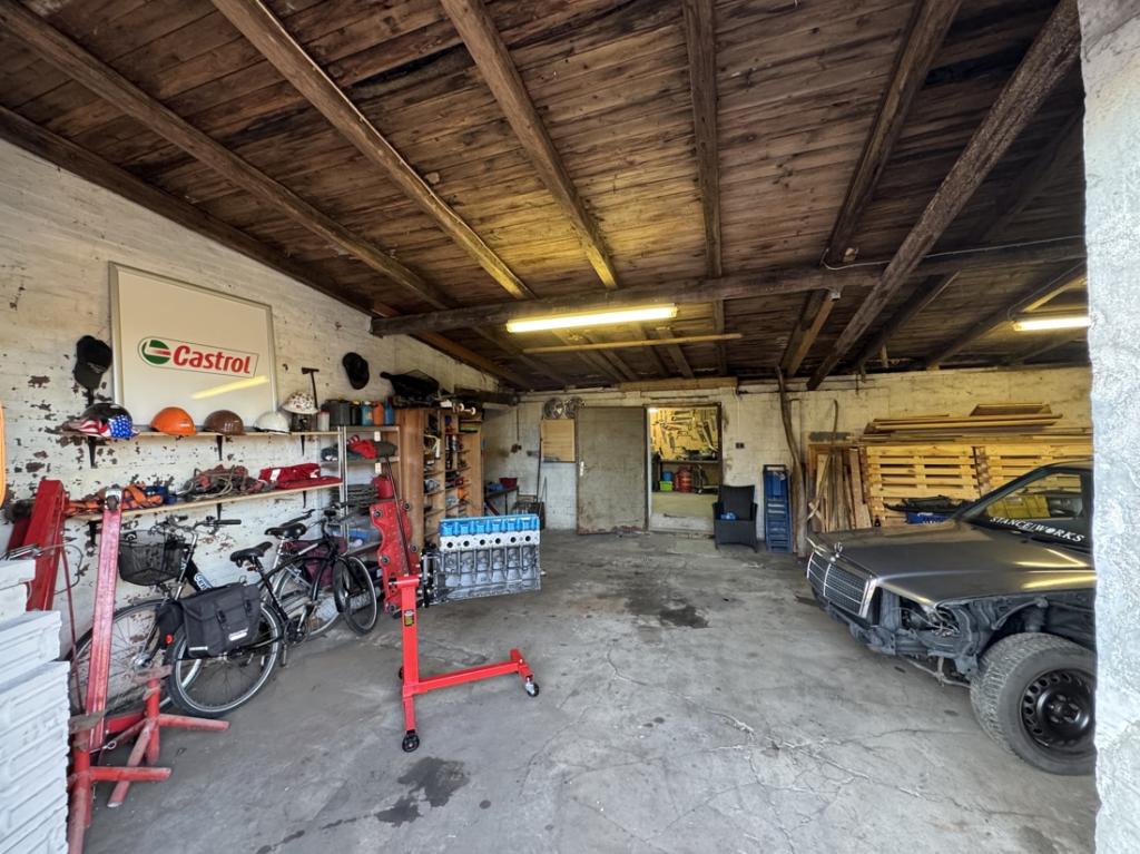 Garage / Werkstatt 