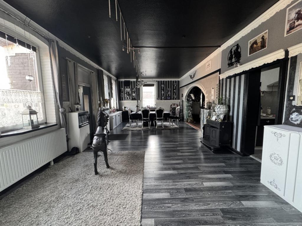 Wohnzimmer / Esszimmer 