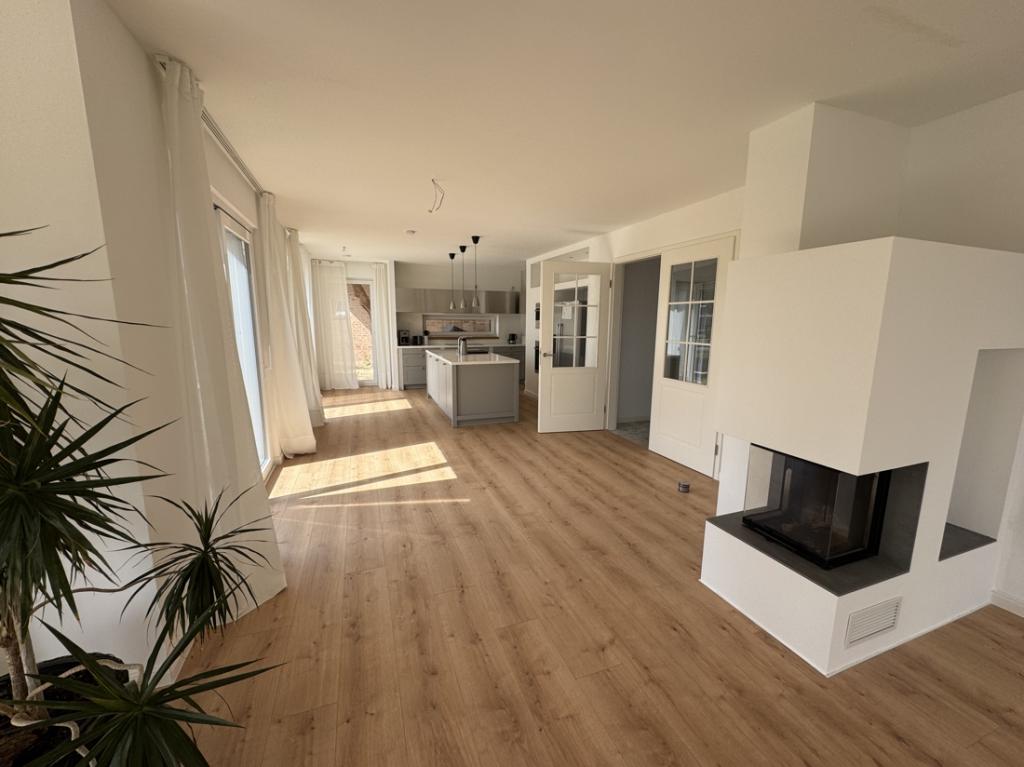 Haupthaus EG Wohnen/Essen