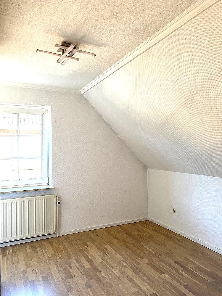 1. Zimmer  OG