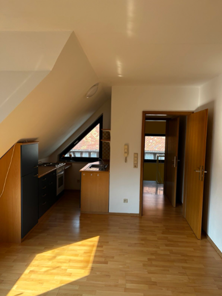 Single-Dachgeschoßwohnung - Photo 1