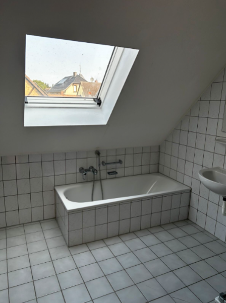 Single-Dachgeschoßwohnung - Photo 2