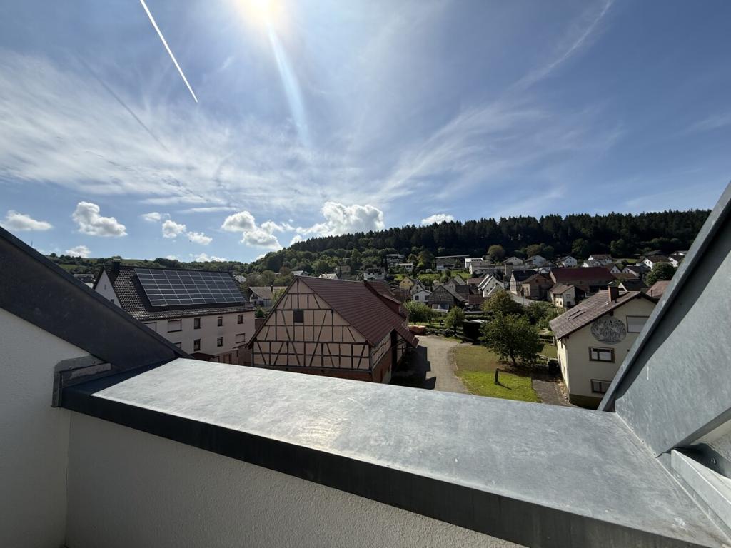 Moderne und helle Mietwohnung in Schöntal-Oberkessach !!! - Photo 1