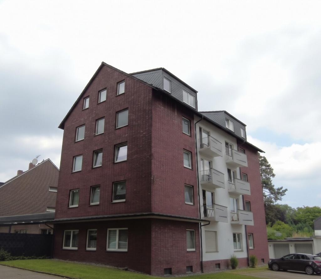 Dachgeschosswohnung 69qm in ruhiger Lage. Inklusive Garage und Keller. - Photo 4