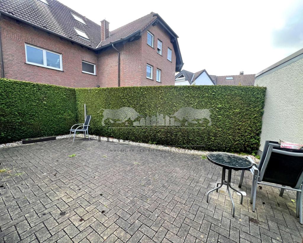 Ihr neues Zuhause wartet: Stilvolle 3-Zimmer im 1. Obergeschoss Inkl. Küche & Garage. - Photo 5