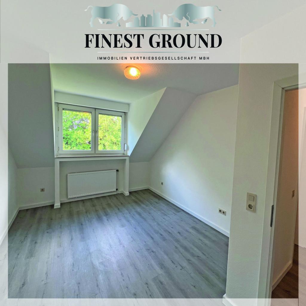 Über den Dächern: Kernsanierte 70,59m² Wohnung mit Loggia, lichtdurchfluteten Räumen & geschlossener Garage - Photo 2