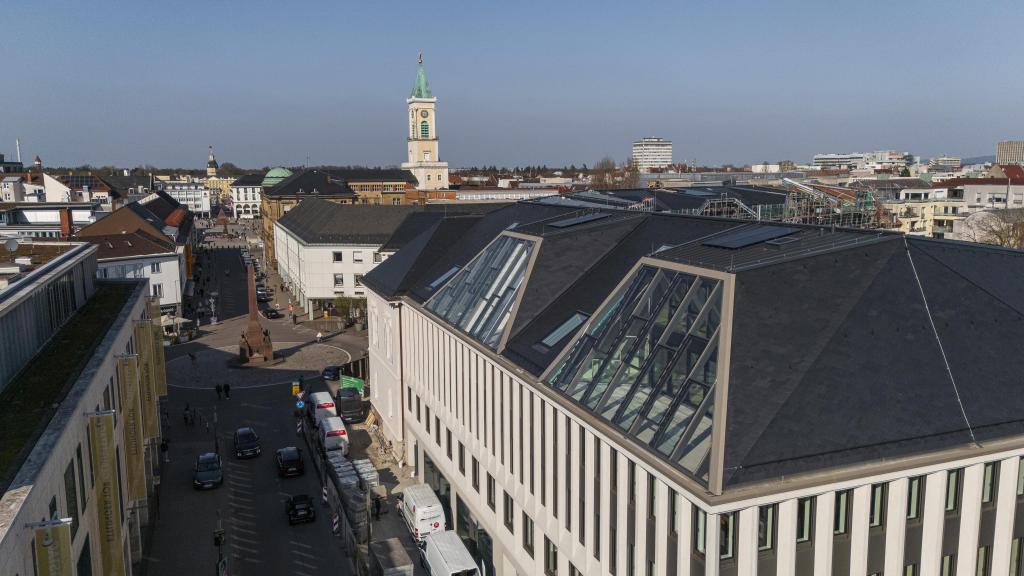 Moderne 3,5-Zimmer-Neubauwohnung in zentraler Lage - Foto 1