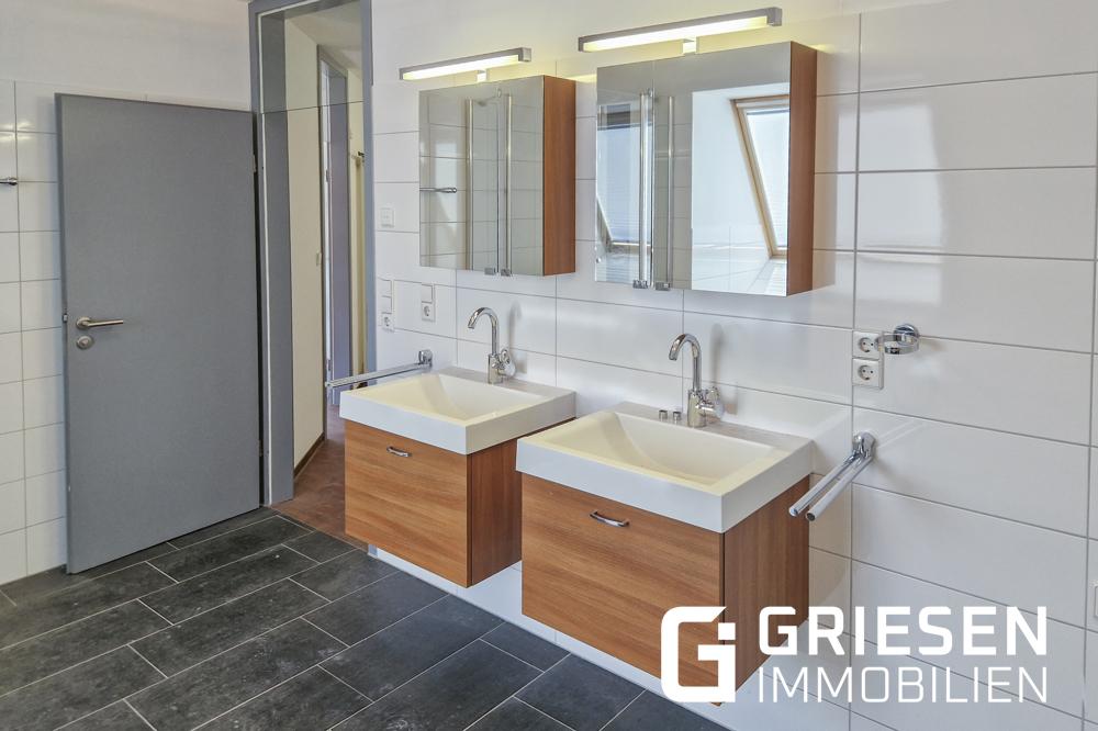 Jetzt einziehen: Großzügige Dachgeschosswohnung im Herzen von Haren - Rütenbrock! - Photo 3