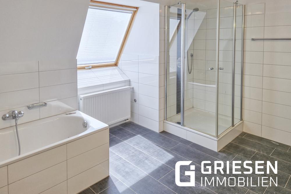 Jetzt einziehen: Großzügige Dachgeschosswohnung im Herzen von Haren - Rütenbrock! - Photo 1